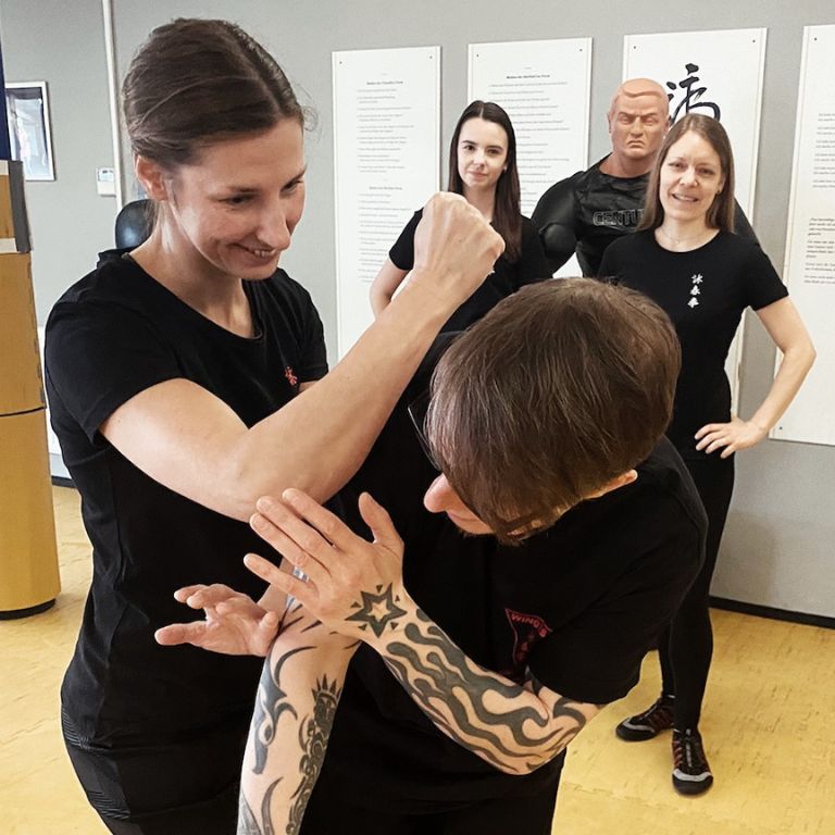 CombatDrill Crash Kurs Selbstverteidigung